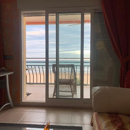 Magnificos Apartamentos Ondina En La Primera Linea De La Playa De ガンディア エクステリア 写真